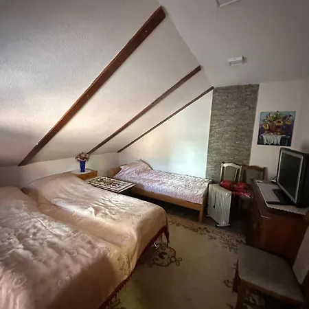 Apartment Pyramid House Biskupici