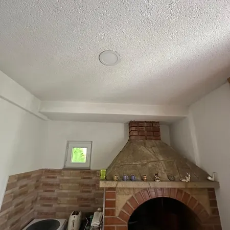Apartment Pyramid House