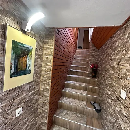 Apartment Pyramid House Biskupici