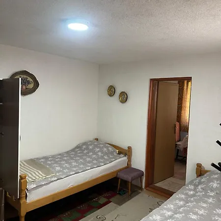 Pyramid House Apartment Biskupici